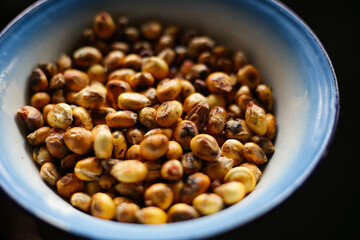 roasted peruvian corn grains
