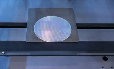 Silicone wafer in a tray with Automation system control application on automate robot