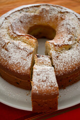 ciambellone con gocce di cioccolato