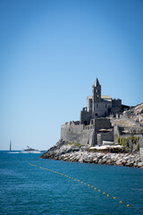 Fototapeta na wymiar Classic viewpoint in Cinque Terre, Italy