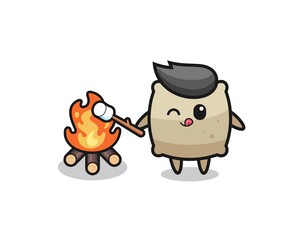 sack character is burning marshmallow