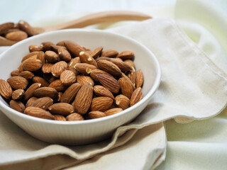 볶은 유기농 아몬드, 음식, 너트