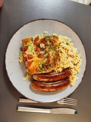 omelet with vegetables