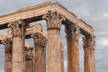 Fototapeta premium Corinthian Columns. The Temple of Olympian Zeus or the Olympeion. Colossal ruins at the centre of the Greek capital Athens