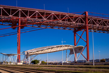 Pont 25 avril