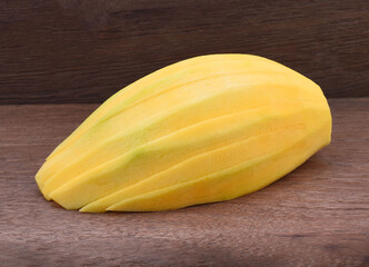 mango slice isolated on white background Clipping Path