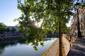 Fototapeta premium Seine river quay in The Sain-Louis island