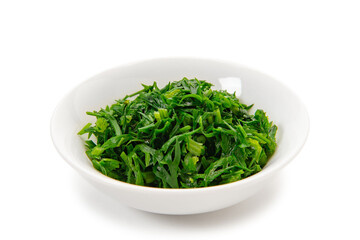 千切りにして茹でた沖縄島ニンジンの葉