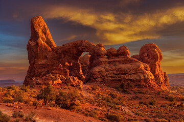 Turret Arch at sunset © Scott
