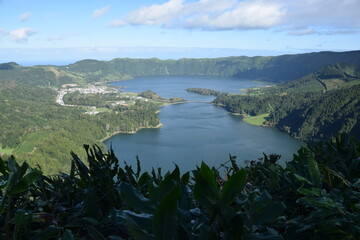 Lagoas das 7 Cidades na paisagem dos Azores