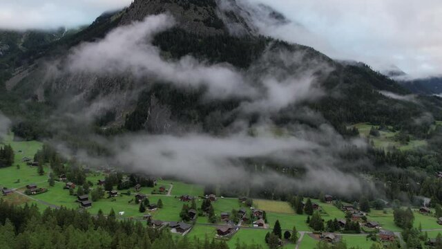 Vue a&eacute;rienne par drone du Val Claret en &eacute;t&eacute;, Suisse