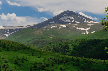 Naklejka na ściany i meble Pambak range, Maymekh Lerr mountain (3094m), Armenia