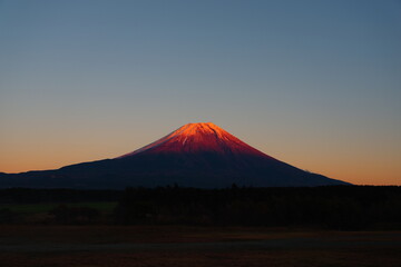 朝霧高原から望む富士山