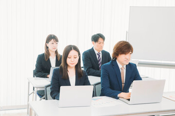 セミナー・説明会・勉強会（真剣）
