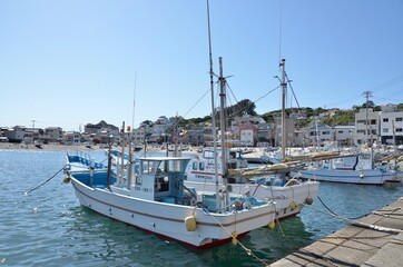 稲取金目や雛のつるし飾りでも有名な伊豆稲取の漁港風景です。