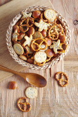 Small crackers mix
