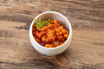 Baked kidney in tomato sauce