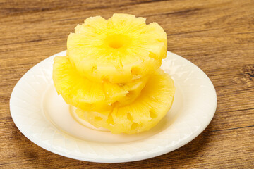 Sweet pineapple rings in the bowl