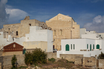 Castro, Lecce. Veduta con antica chiesa del centro storico