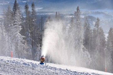 góry, zima, śnieg, Tatry, Zakopane, naśnieżanie stoków narciarskich, 