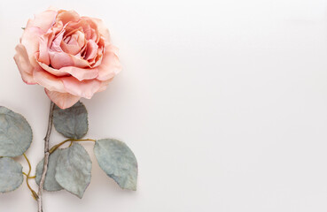 Fototapeta premium Flowers composition. Bouquet of pink roses in pastel colors. Flatlay.