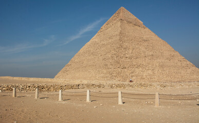 Fototapeta na wymiar The great pyramid of Giza, Egypt, stands between 2 other pyramids
