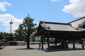Templo Higashi Honganji, Kioto. Es un buen ejemplo del budismo japon&eacute;s contempor&aacute;neo.