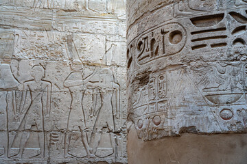 Inscriptions - Karnak - Luxor.