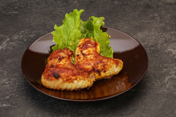 Roasted chicken wings with spices