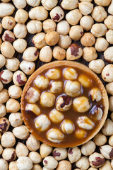 tartlet with salted caramel and hazelnuts