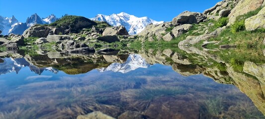 Fototapeta na wymiar View Of Lac Blanc on a sunny summer morning, France