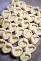 Raw tortellini pasta