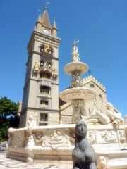 Neptunbrunnen vor dem Dom von Messina