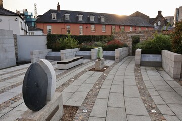 Dublino – Sculture del Garda Memorial nel Dubh Linn Garden