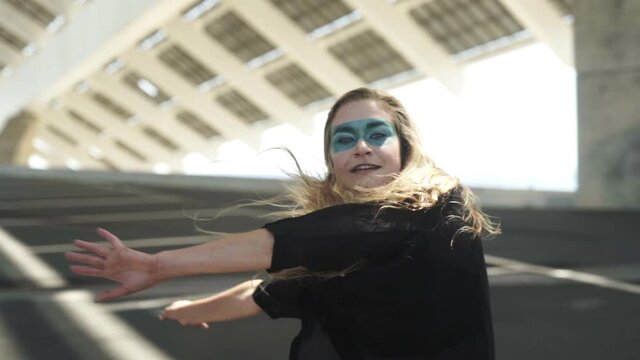Expressive dance movements by contemporary dancer