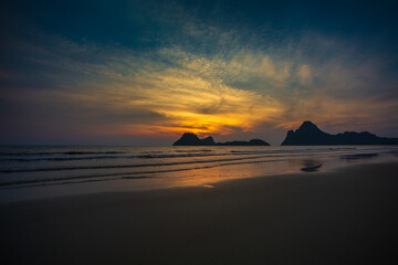 Sunrise in the Beach with the Sugarloaf Mountain 