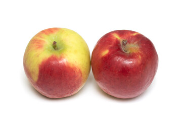 Fototapeta na wymiar Red apple on a white background.