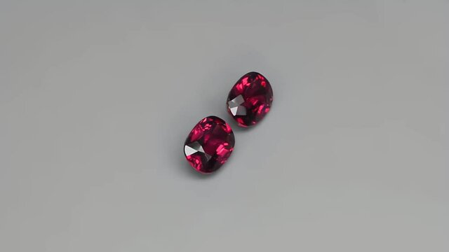 Natural rhodolite garnet on the turning table