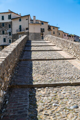 Obraz premium The beautiful Roman stone bridge in Dolceacqua