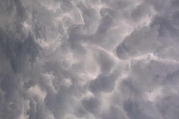 Clouds and cumulus in stormy sky - obrazy, fototapety, plakaty
