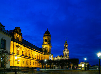 Fototapeta na wymiar Evening Dresden in autumn.
