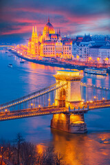 Obraz premium Budapest, Hungary. Hungarian Parliament, Chain Bridge and Danube