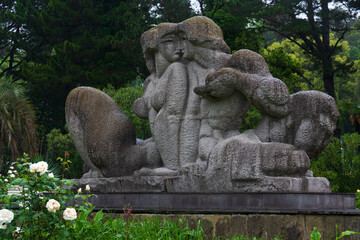 The sculpture of Adam And Eve in Sochi Arboretum, Russia - obrazy, fototapety, plakaty