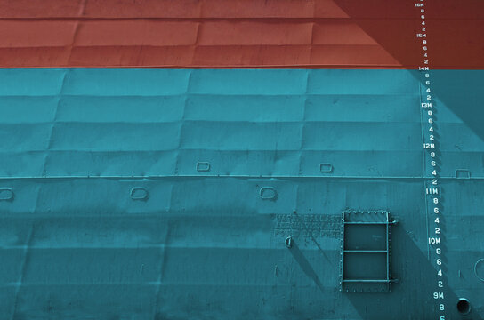 Water marks on side of barge