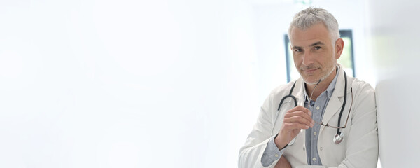 Template portrait of doctor in hospital