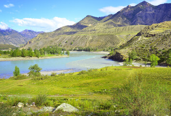 The confluence of Katun and Chuya in the Altai Mountains