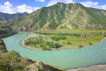 The confluence of Katun and Chuya in the Altai Mountains