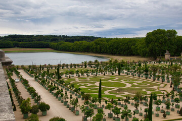 Fototapeta na wymiar view of the gardens of palace