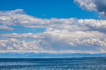 Fototapeta na wymiar Wolken über dem Bodensee
