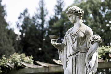 Fototapeta na wymiar Statue einer griechischen Göttin